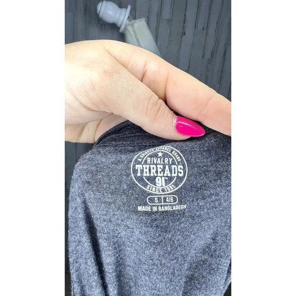 NWT Texas A&M Aggies Women's V-Neck T-Shirt Gray Size Small Short Sleeve - Picture 5 of 5